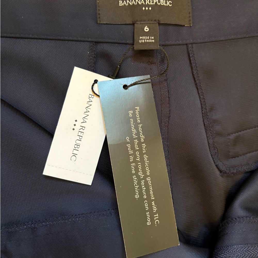 NWT Elegant Navy Blue Women's Skirt - Picture 7 of 7